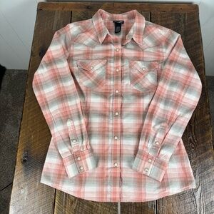 Wrangler Retro Women’s Plaid Pearl Snap Western Shirt Pink Gray Size M